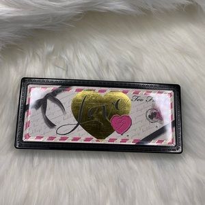Too Faced Love Palette